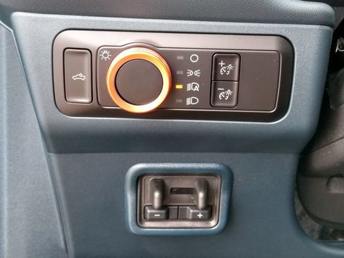 Used 2025 Ford Maverick XLT w/ XLT Luxury Package AWD/4WD image 23