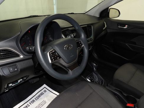 Used 2018 Hyundai Accent SE image 9