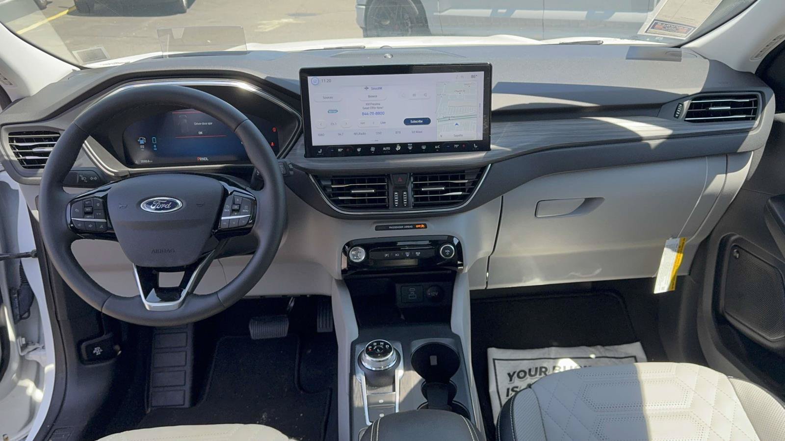 New 2023 Ford Escape SE w/ PHEV Premium Package FWD image 7