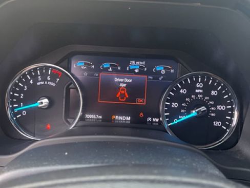 Used 2021 Ford Expedition Limited image 19