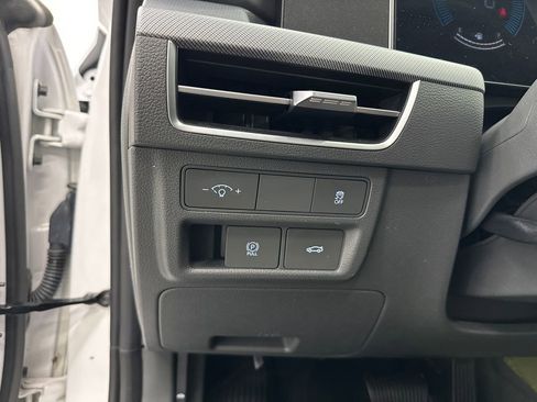 Used 2025 Hyundai Sonata SEL FWD image 30