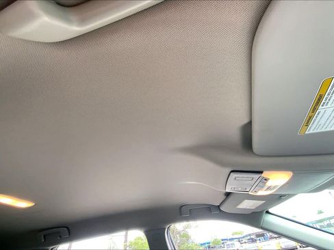 Used 2025 Nissan Rogue SV FWD image 14