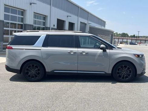 Used 2024 Kia Carnival SX Prestige FWD image 14