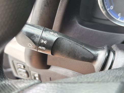Used 2017 Toyota Corolla LE FWD image 16