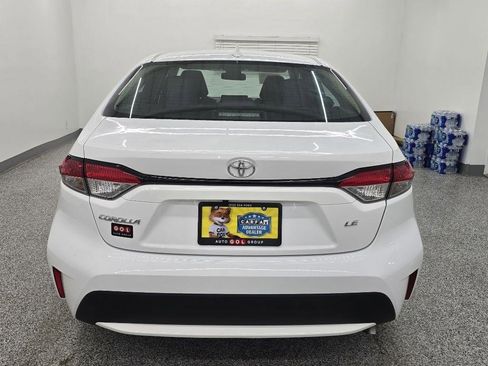 Used 2021 Toyota Corolla LE image 6