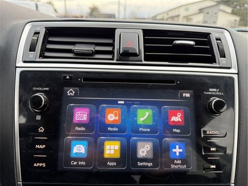 Used 2018 Subaru Outback 2.5i Limited image 19