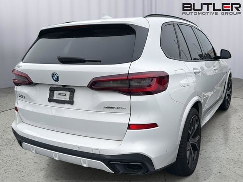 Used 2022 BMW X5 xDrive45e w/ M Sport Package image 5
