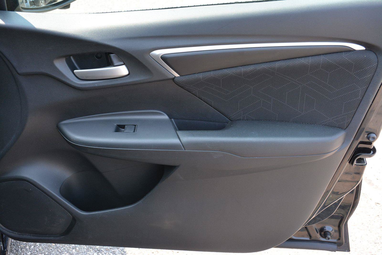 Used 2015 Honda Fit EX image 21