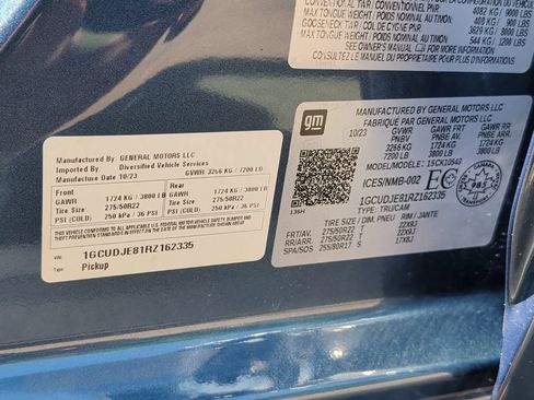 Used 2024 Chevrolet Silverado 1500 High Country AWD/4WD image 40