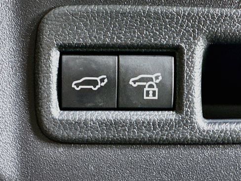 Used 2023 Subaru Solterra AWD image 28