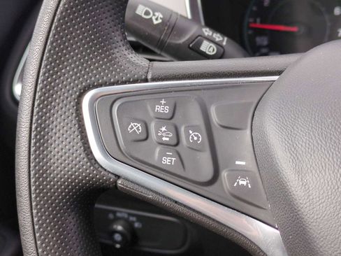 Used 2023 Chevrolet Equinox LT image 21