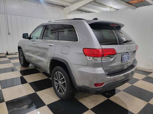Used 2017 Jeep Grand Cherokee Limited image 8