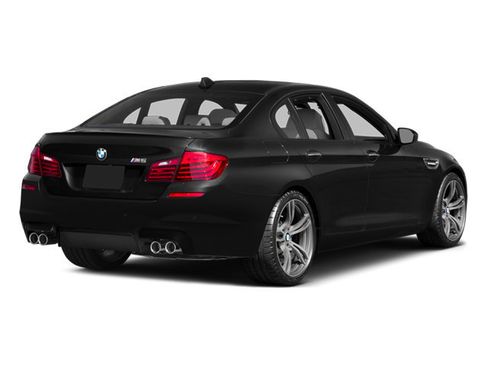 Used 2014 BMW M5 RWD image 2