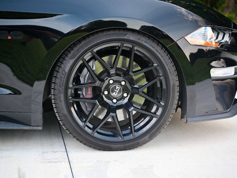 Used 2019 Ford Mustang GT Premium w/ GT Performance Package RWD image 14