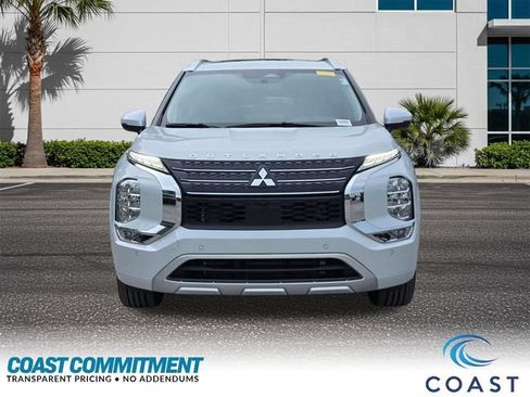 Used 2024 Mitsubishi Outlander SEL Black Edition FWD image 2