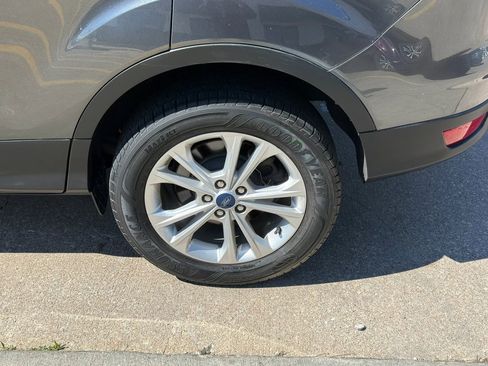 Used 2019 Ford Escape SEL AWD/4WD image 45