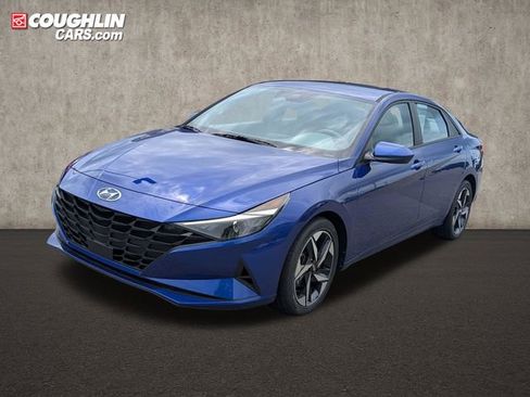 Certified 2023 Hyundai Elantra SEL w/ Convenience Package FWD image 3