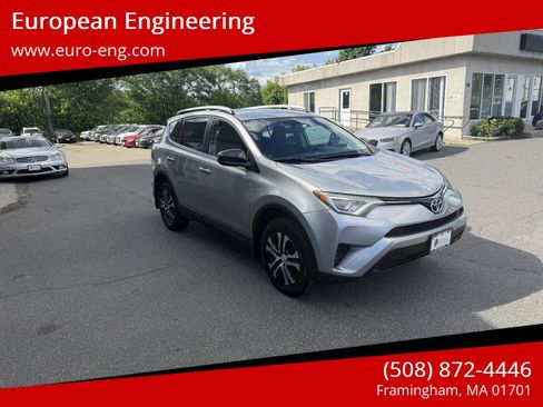 Used 2016 Toyota RAV4 LE AWD/4WD image 1