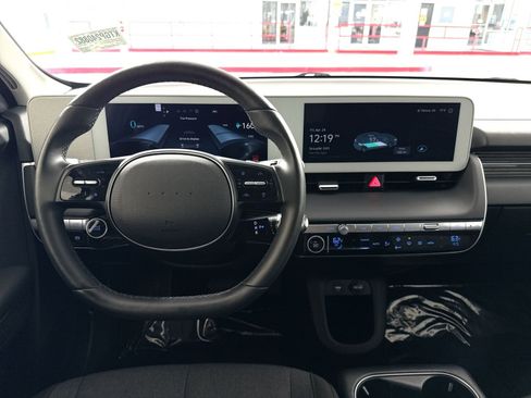 Used 2024 Hyundai Ioniq 5 SEL AWD/4WD image 16