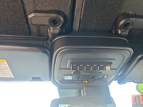 Used 2024 Ford Bronco Everglades AWD/4WD image 21