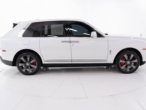 Certified 2020 Rolls-Royce Cullinan AWD/4WD image 6