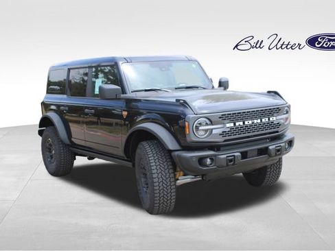 New 2026 Ford Bronco Badlands AWD/4WD image 2