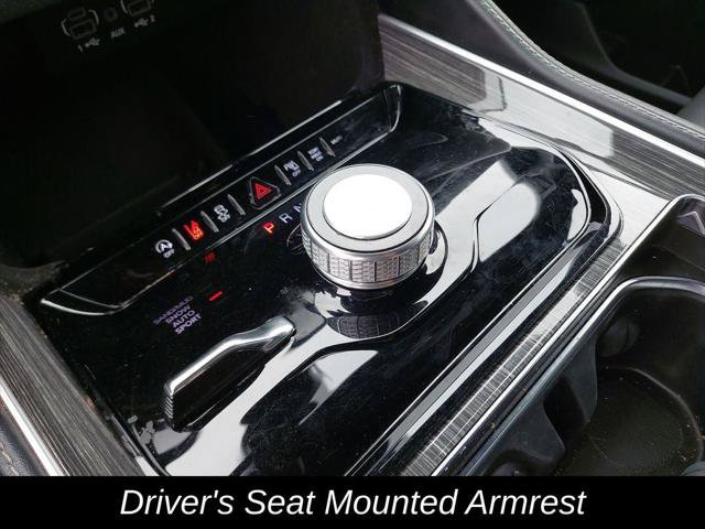 Certified 2022 Jeep Wagoneer Series II AWD/4WD image 26