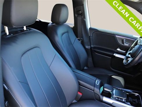 Used 2022 Mercedes-Benz GLB 250 image 19
