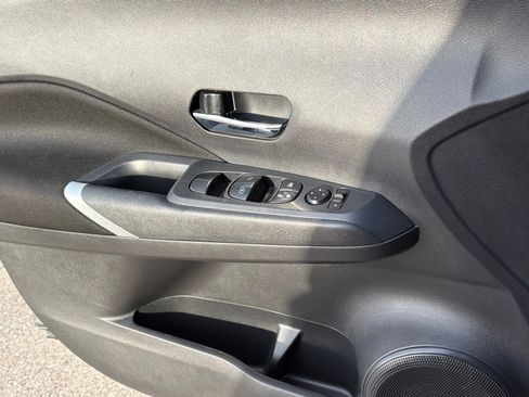 Certified 2024 Nissan Kicks SV image 28