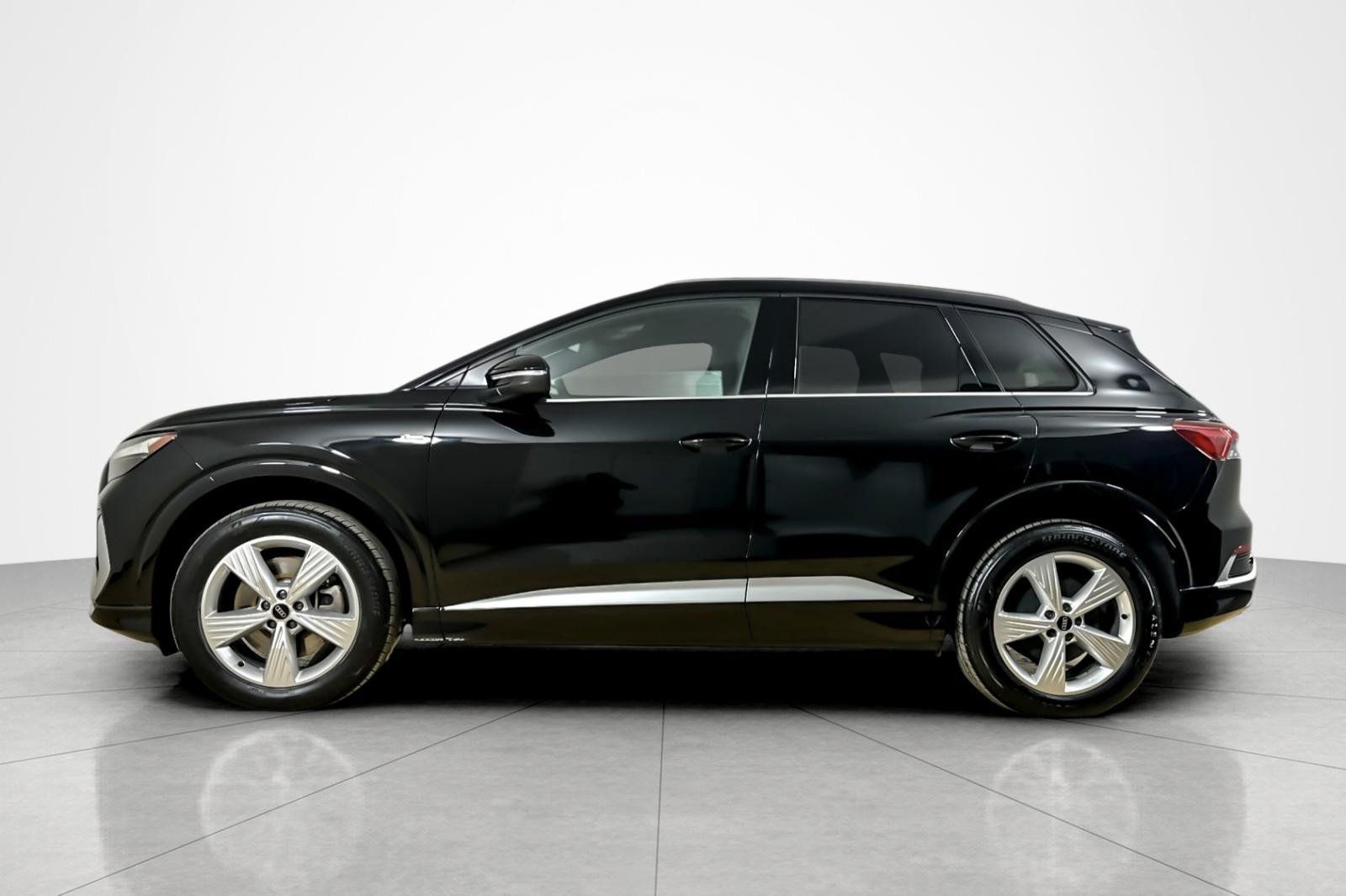 Certified 2023 Audi Q4 e-tron Premium w/ Convenience Package AWD/4WD image 2