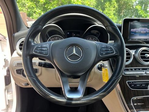 Used 2018 Mercedes-Benz C 300 Sedan image 32