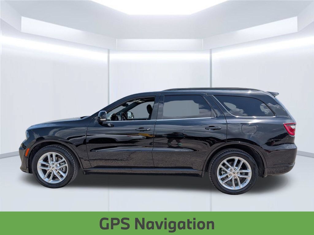 Used 2024 Dodge Durango GT RWD image 2