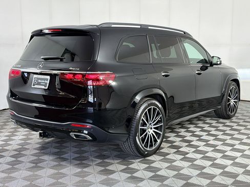 Certified 2025 Mercedes-Benz GLS 450 4MATIC image 9