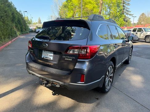 Used 2015 Subaru Outback 2.5i Limited AWD/4WD image 4