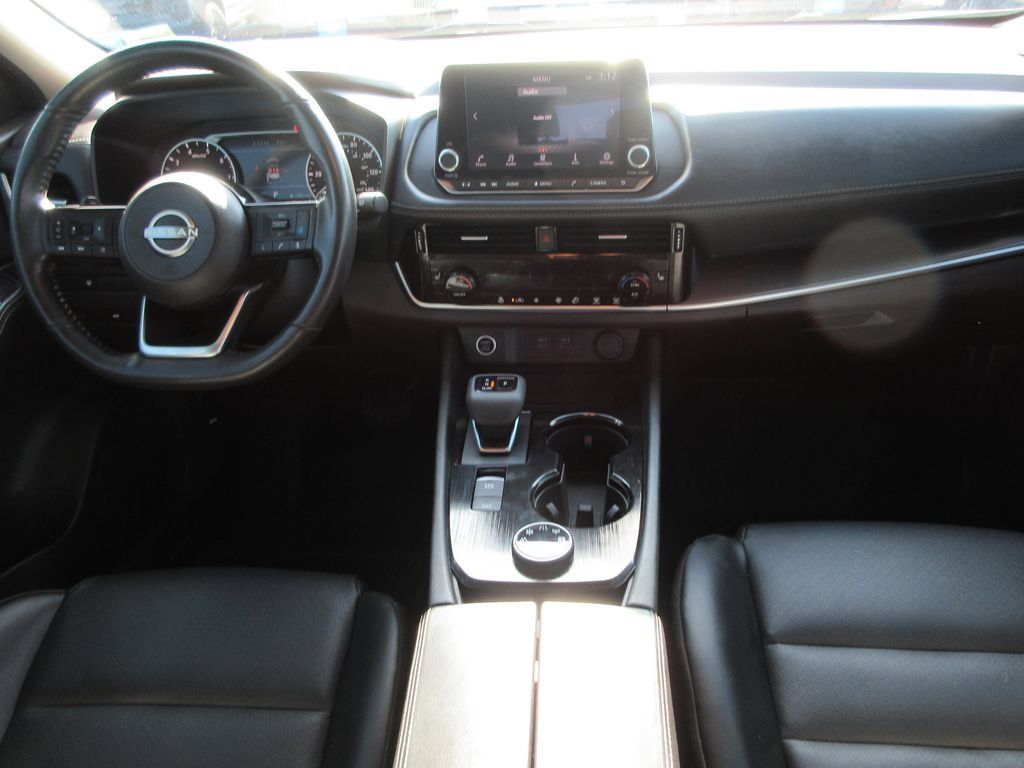 Used 2023 Nissan Rogue SV w/ SV Premium Package AWD/4WD image 16