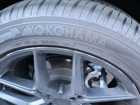 Used 2022 Lexus UX 200 image 31