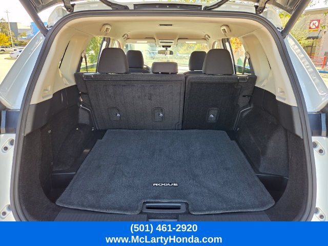 Used 2024 Nissan Rogue SV FWD image 15