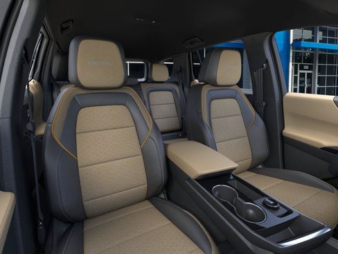 New 2027 Chevrolet Equinox ACTIV w/ Convenience Package III FWD image 16