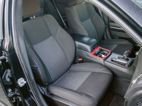 Used 2023 Dodge Charger SXT RWD image 32