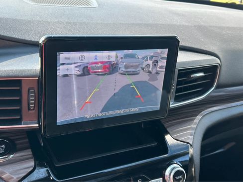 Used 2023 Ford Explorer Limited w/ Equipment Group 301A image 32