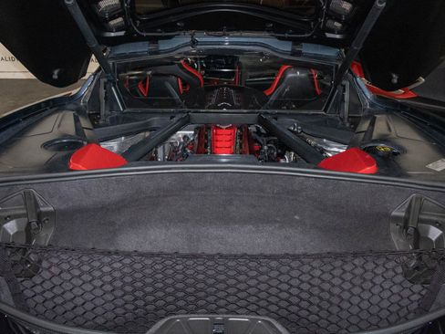 Used 2020 Chevrolet Corvette Stingray Preferred Cpe w/ 2LT Preferred Equipment Group RWD image 22