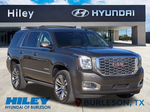Used 2019 GMC Yukon Denali w/ Denali Ultimate Package image 2