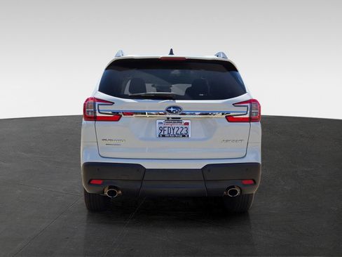 Used 2023 Subaru Ascent Premium w/ Convenience Package AWD/4WD image 5