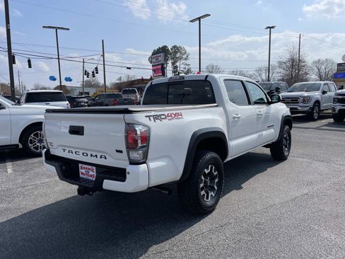 Used 2021 Toyota Tacoma TRD Off-Road w/ TRD Premium Off Road Package image 4