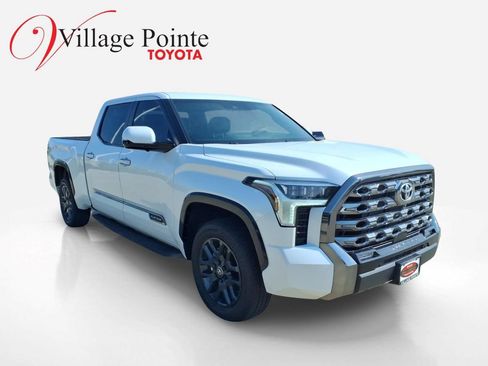 Certified 2025 Toyota Tundra Platinum AWD/4WD image 3