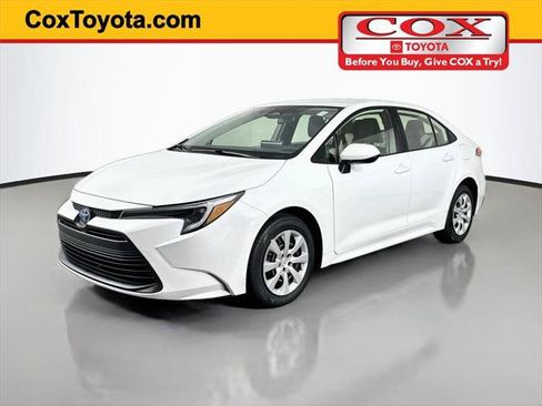 Certified 2024 Toyota Corolla LE FWD image 1