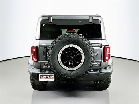 Used 2021 Ford Bronco Badlands image 6