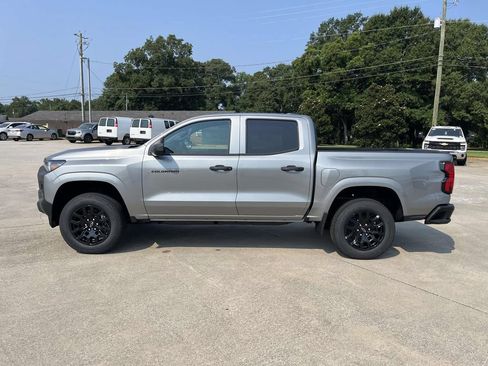 New 2026 Chevrolet Colorado W/T w/ WT Custom Package RWD image 2