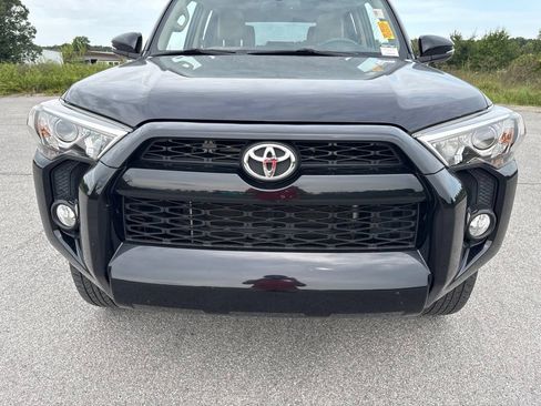 Used 2019 Toyota 4Runner SR5 Premium AWD/4WD image 33