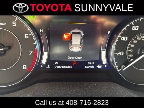 Used 2024 Acura RDX SH-AWD w/ Technology Package image 3